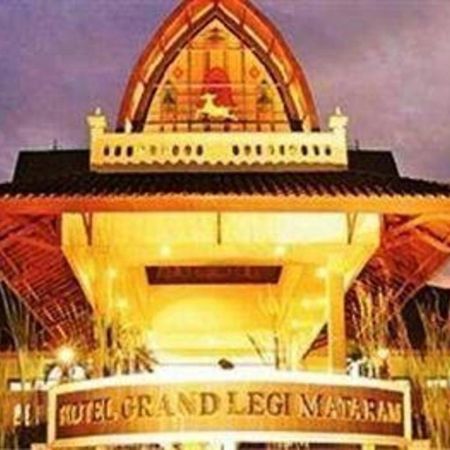 Grand Legi Hotel Mataram Exterior foto